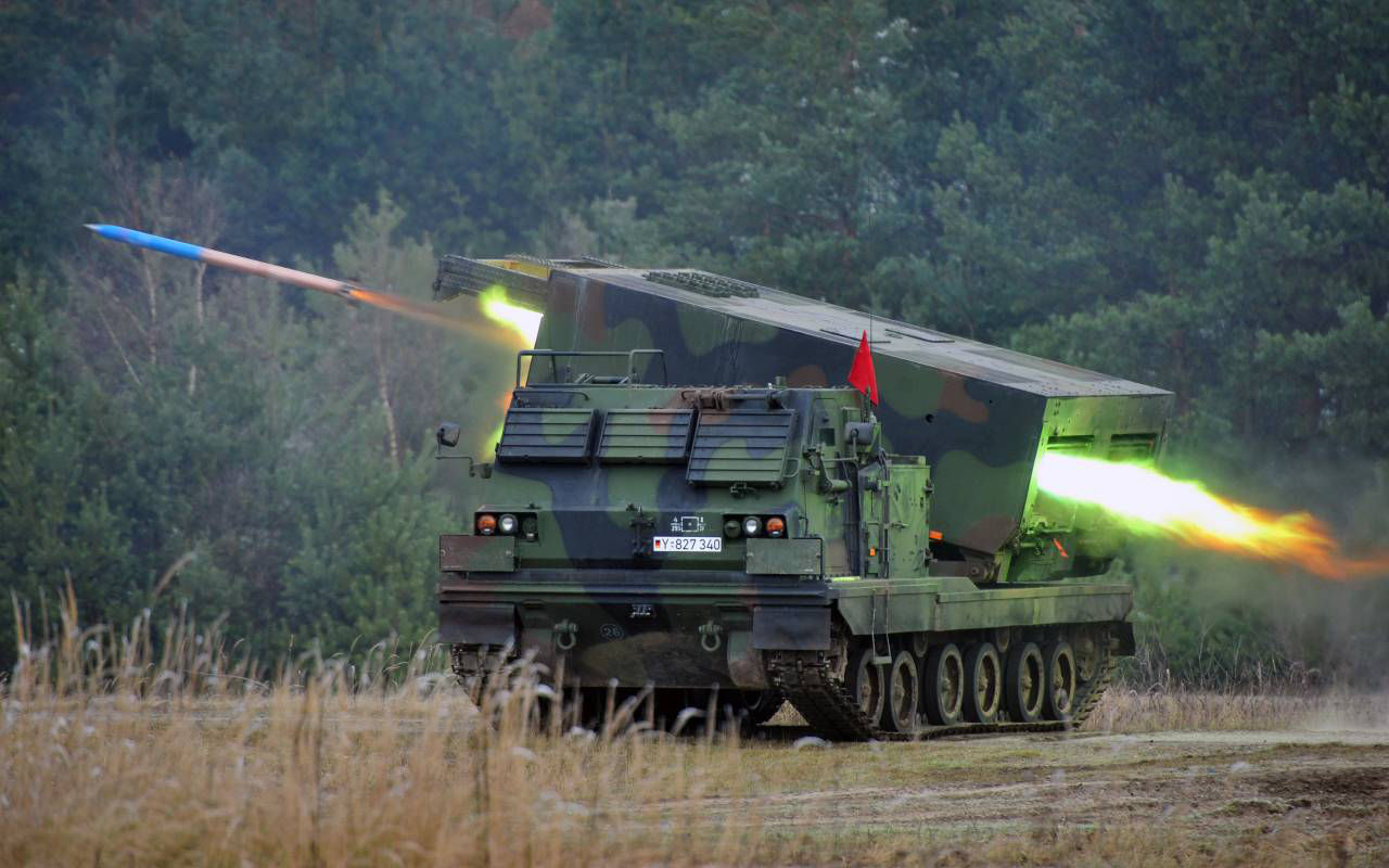 США еще рассматривают запрос Украины на поставку РСЗО.