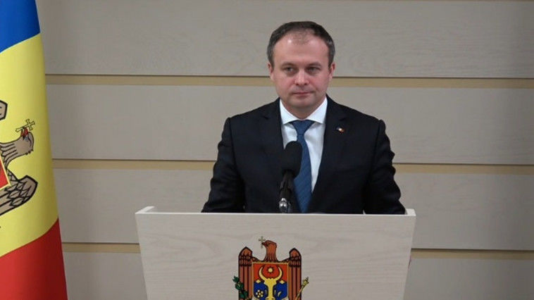Спикер Андиран Канду попросил наказать депутатов оппозиции.