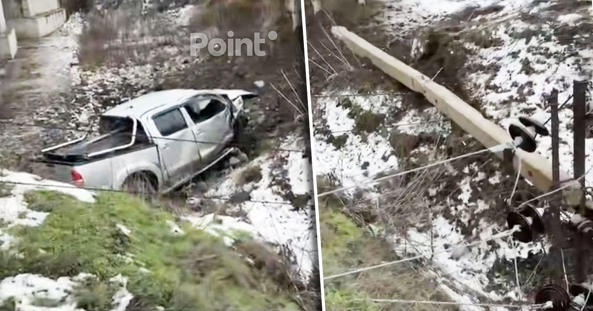 ДТП в Новоаненском районе: автомобиль снёс столб и вылетел в кювет.