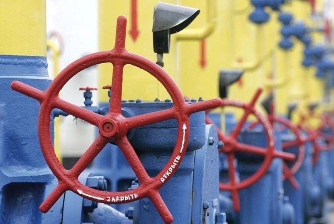 «Газпром» сократил транзит газа через Украину втрое.