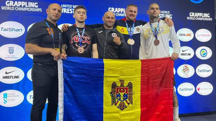 Молдавские спортсмены завоевали четыре медали на чемпионате мира по грэпплингу.