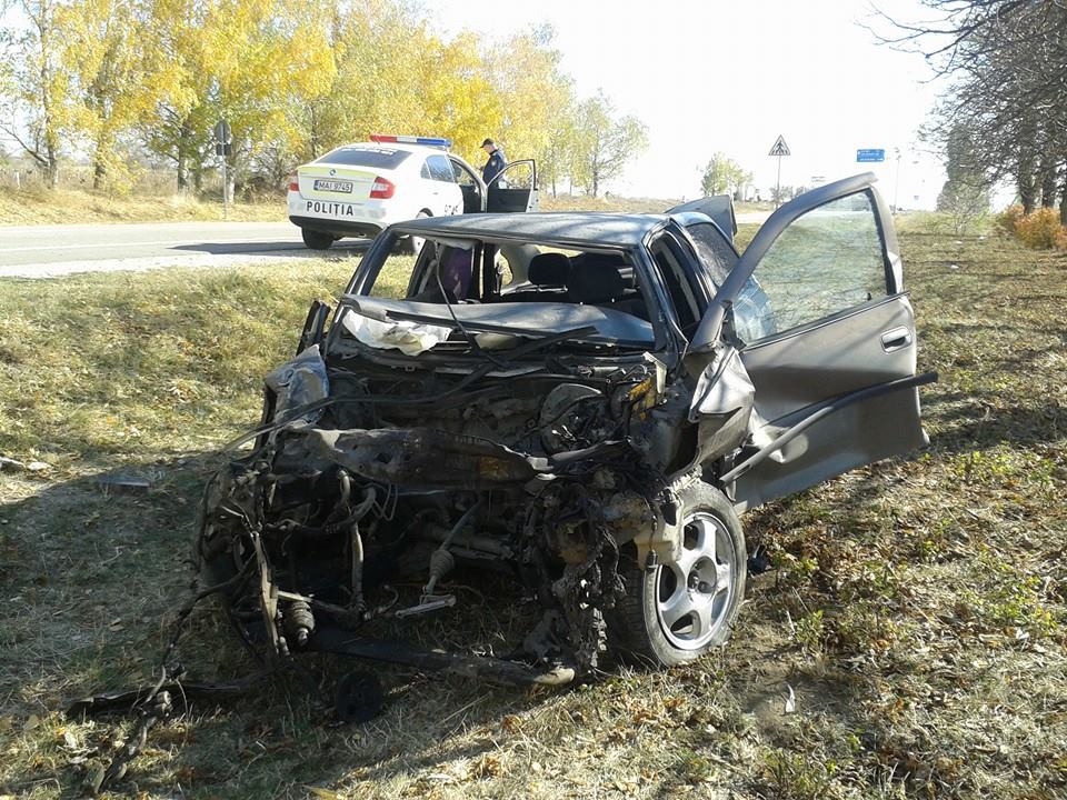 Водитель автомобиля, родом из села Чокылнень Оргееевского района, выехал на встречную полосу, не убедившись в отсутствии препятствий.