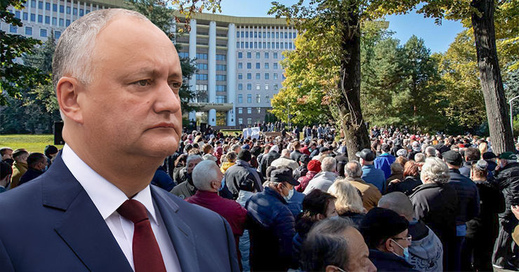 Додон: Это мирная манифестация с четкой целью – избежать захвата государства.