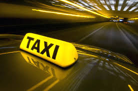 Un bărbat de 65 de ani din oraşul Briceni, lovit mortal de un taxi. Foto: michiganautolaw.com