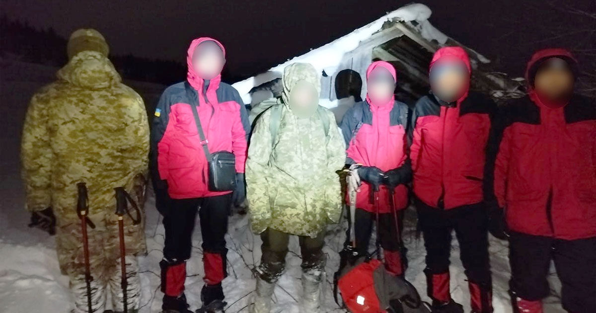 В Украине спасли мужчину: заблудился при попытке незаконно попасть в Румынию.