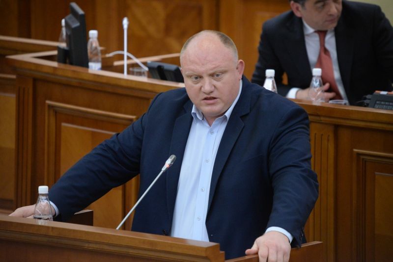 PSRM îl apără pe Dodon. Proiect: Judecătorii CC, fără imunitate . Foto: Moldova Suverana