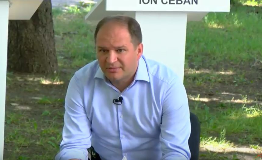 Кандидат от Партии социалистов в примары столицы Ион Чебан.