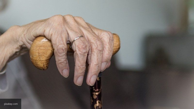 Старение — отчасти запрограммированный процесс, который реально замедлить при помощи медицинских препаратов.