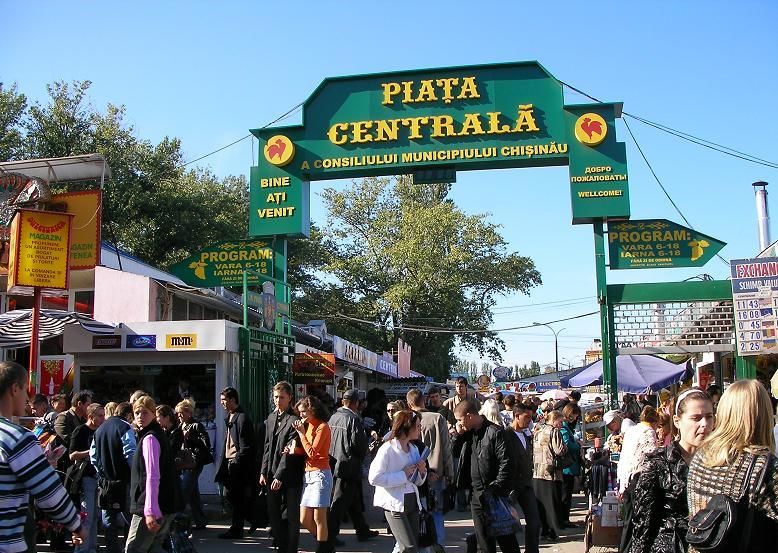 Жители Кишинева выступают за перенос центрального рынка.