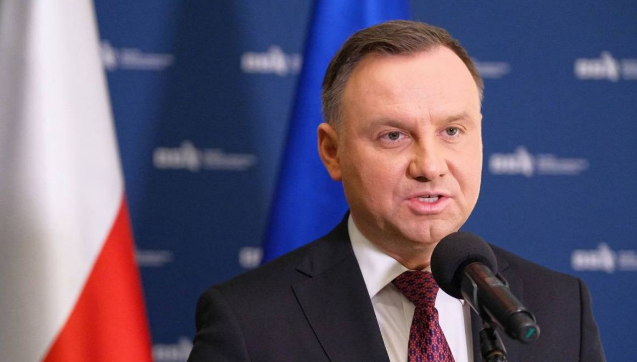 Дуда: Необходимо остановить Россию как можно быстрее.