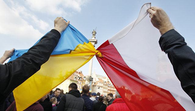 В Польше полицейские открыли огонь по украинцам и грузинам. Фото: AP Photo