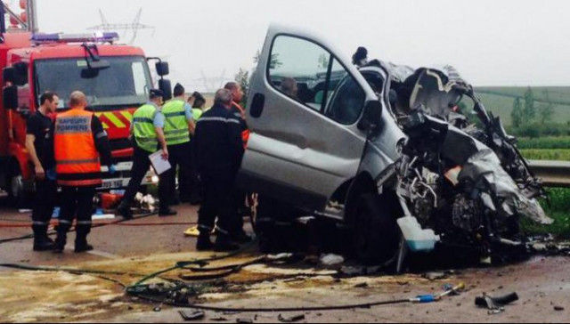 Mai mulţi români, implicaţi într-un grav accident în Belgia. 