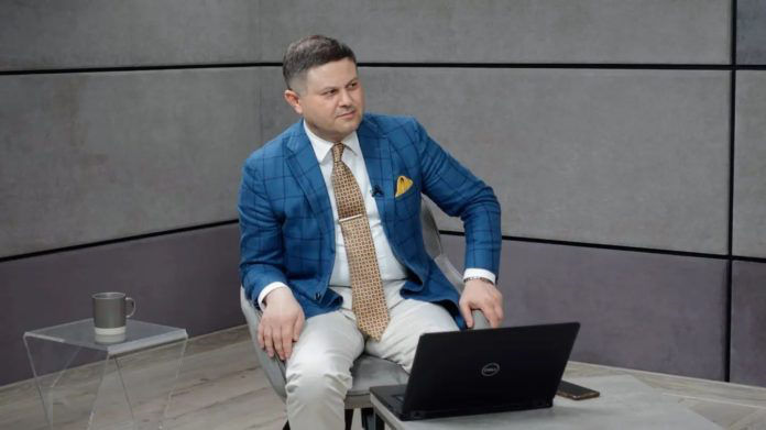Тофилат: Увеличение объёма продаж позволяет нам повысить зарплату железнодорожникам.