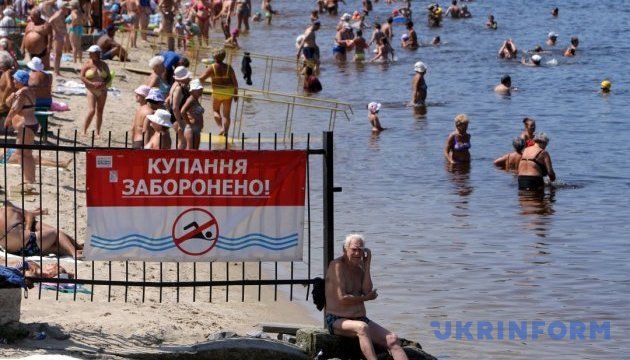 Avertizare: Scăldatul în Marea Neagră, interzis la Odesa