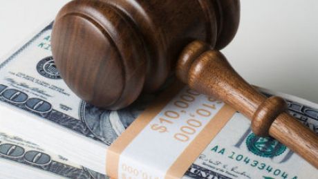 Un avocat din Ungheni, amendat cu zeci de mii de lei. Foto: minnlawyer.com