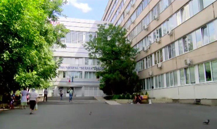 Теперь еще в одном отделении больницы «Святой Троицы» новое освещение, окна, двери и мебель, отремонтированные полы и стены.