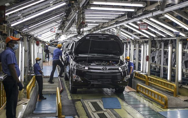 Toyota планирует в январе выпустить рекордное количество автомобилей.