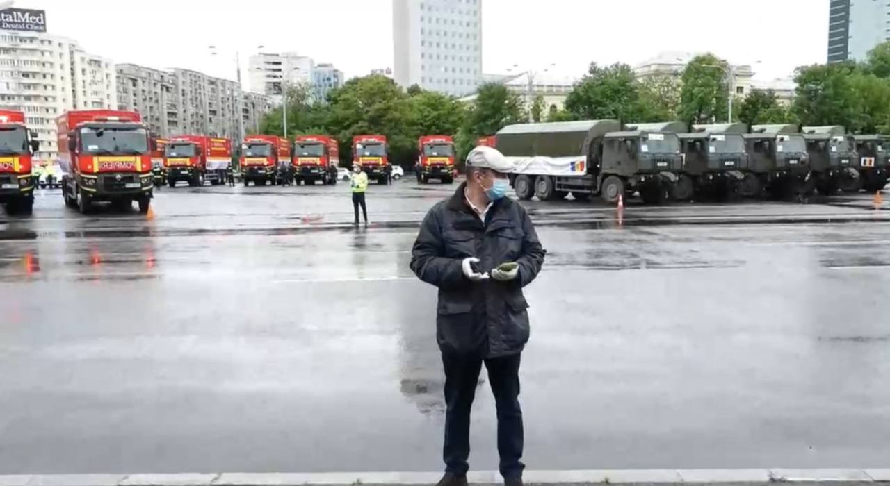 Появилась петиция, чтобы гуманитарная помощь из Румынии раздавалась на площади.