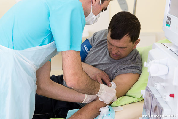 Indemnizații mai mari pentru medicii care pleacă să muncească la sat. 