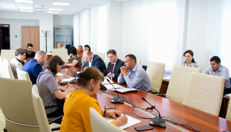 Прозрачность в госзакупках хотят улучшить.