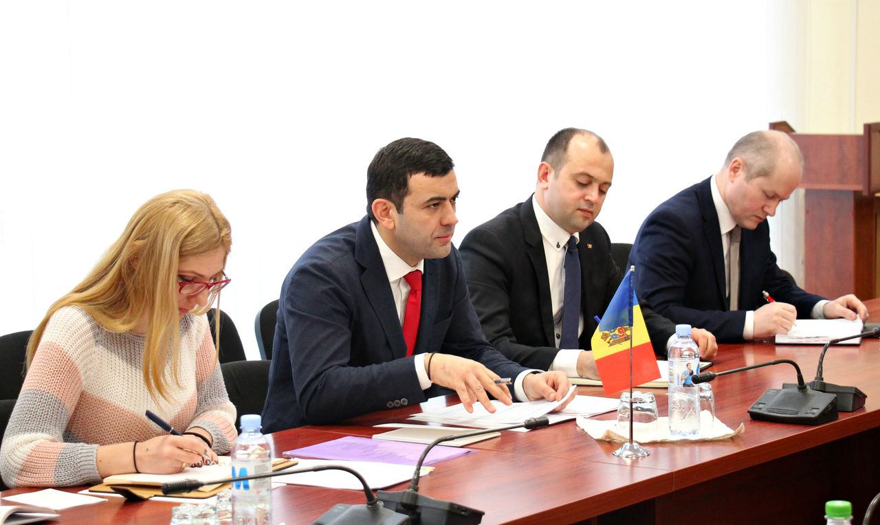 Chiril Gaburici a avut astăzi o întrevedere oficială cu ministrul Igor Crnadak.