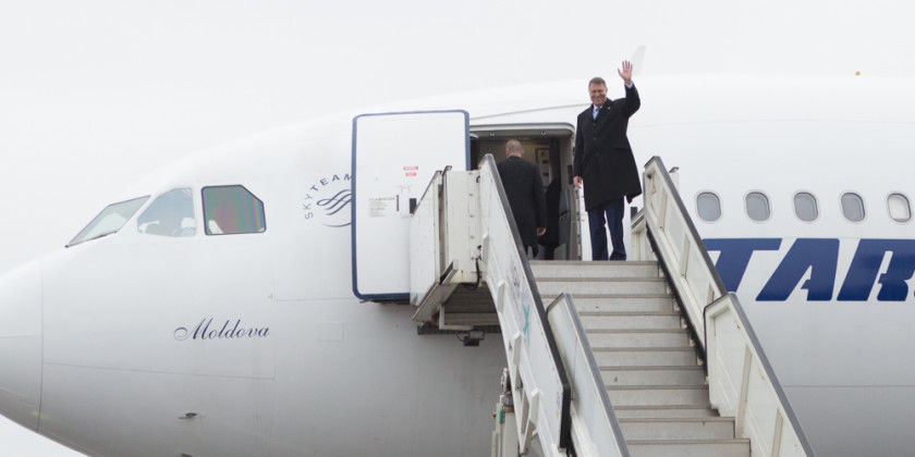 Președintele României, Klaus Iohannis, și-a încheiat vizita de două zile în R. Moldova. Foto: zdg.md