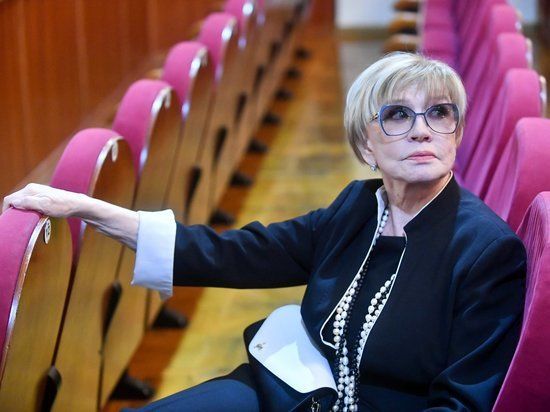 Врачи назвали диагноз госпитализированной Веры Алентовой.