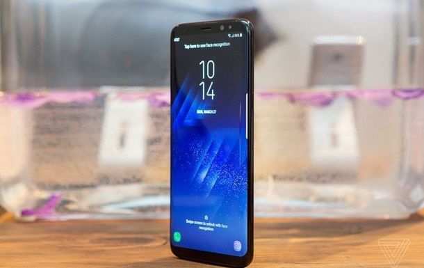 Дисплей флагмана Samsung признали лучшим на рынке.