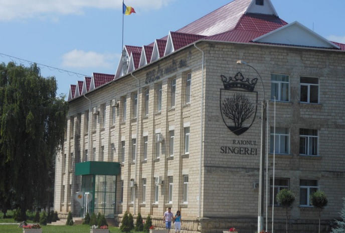 Bani publici pe studii inutile: Primăriile cheltuie zeci de mii de lei pentru hârtiile care se prăfuiesc în birouri. Foto: independent.md