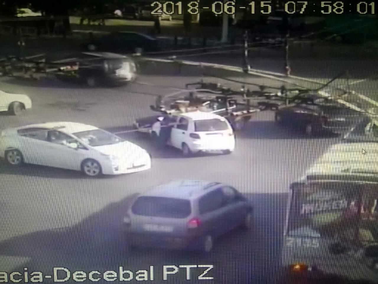 НИП призывает водителей избегать движения по улицам с пробками.
