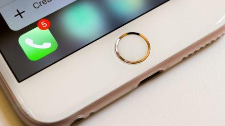 Apple ar putea să renunțe la principalul buton de pe iPhone. Foto: playtech.ro