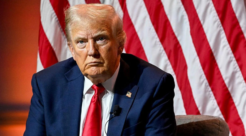Трамп назвал ЕС "мини-Китаем" в контексте торговли.