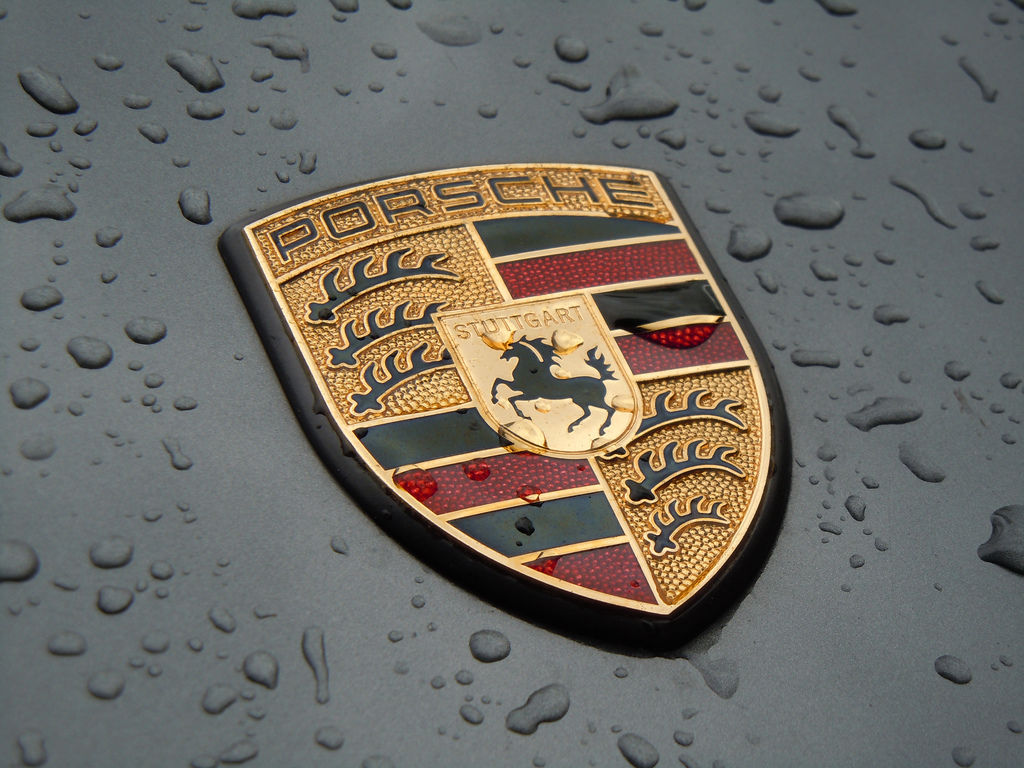 Дилер Porsche испарился, прихватив $2,5 млн клиентских предоплат.
