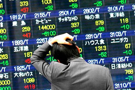 Падение Nikkei было обусловлено рекордным обвалом американского индекса Dow Jones.