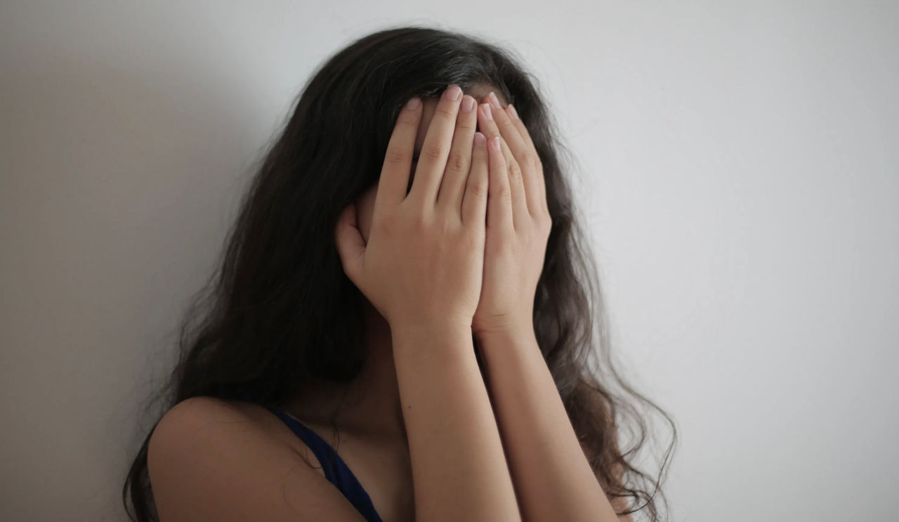 Doi bărbați, condamnați la 10 și 17 ani de închisoare pentru violul a doua minore.