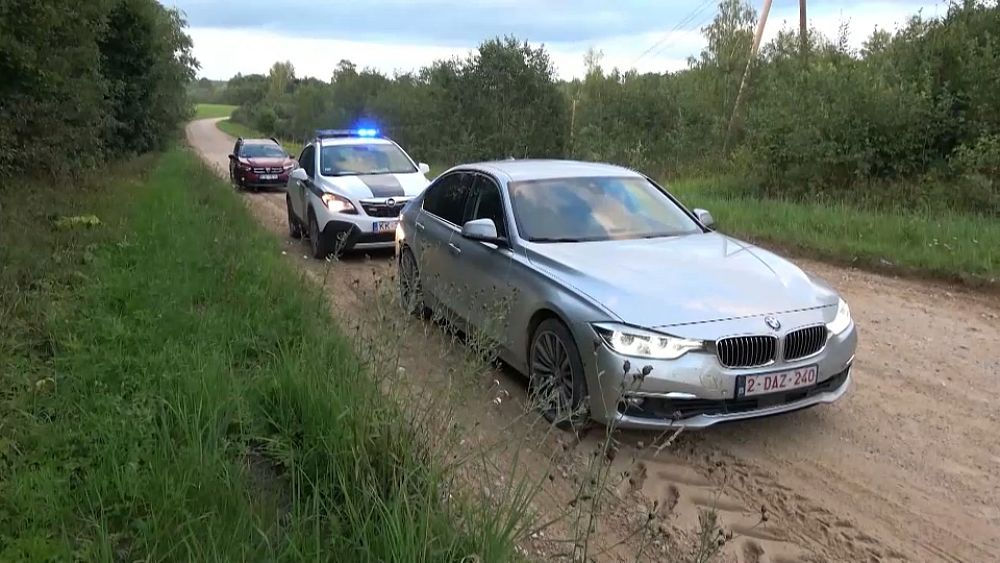 Полиция Латвии задержала десятки мигрантов и контрабандистов.