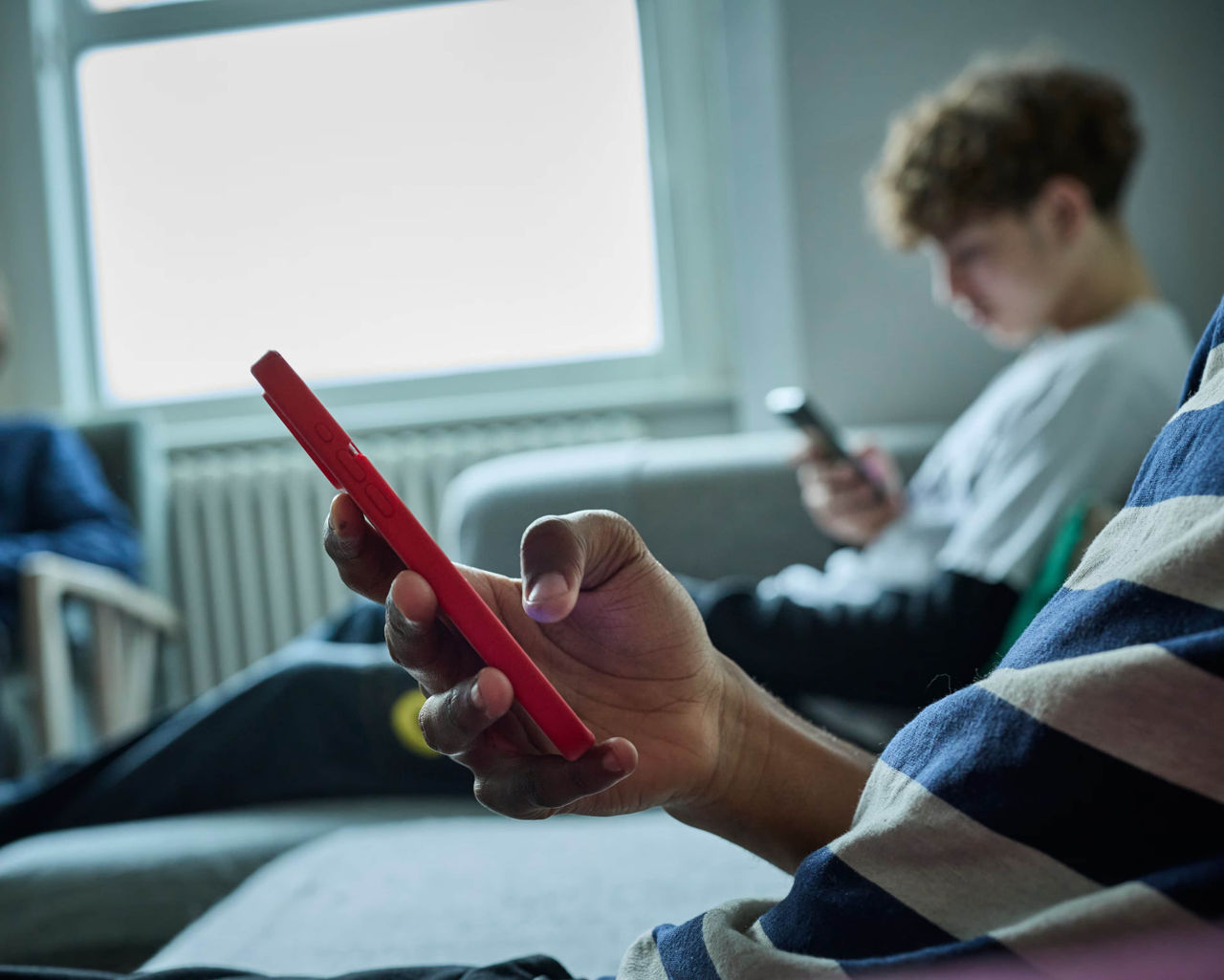 Polonia vrea să interzică accesul copiiilor la rețelele sociale.