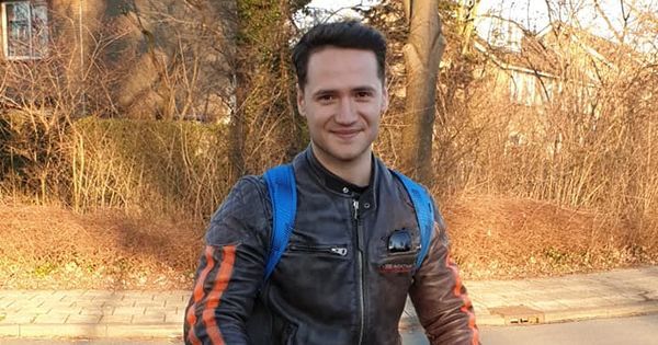 Николай Страту три часа ехал на велосипеде, чтобы проголосовать. 