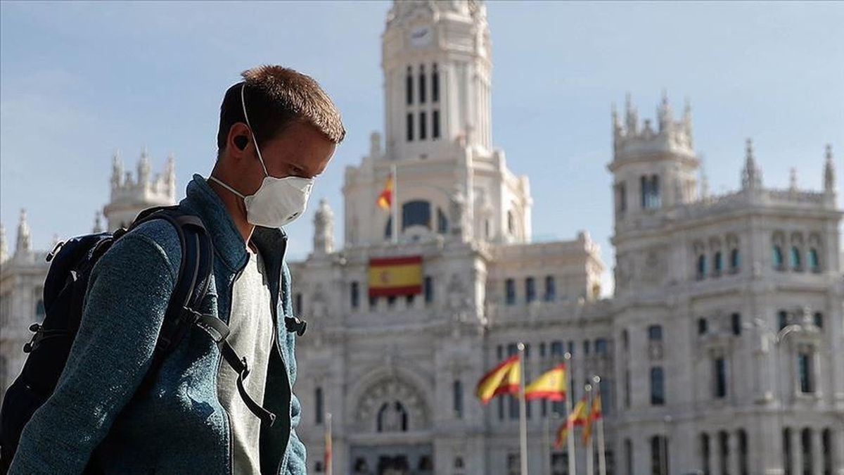 Испания маска режимін қайтарды