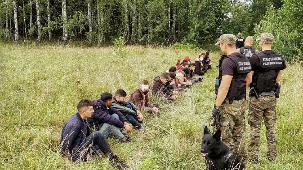 Польша вдвое увеличит число солдат на границе с Белоруссией.