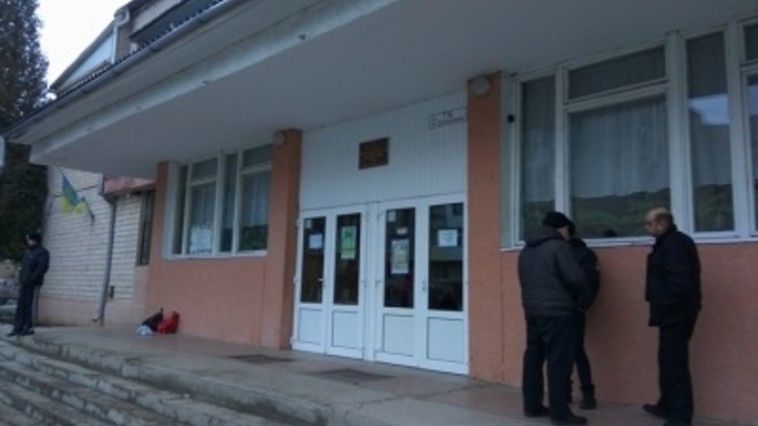 Incendierea a două școli românești din Ucraina, pusă la cale