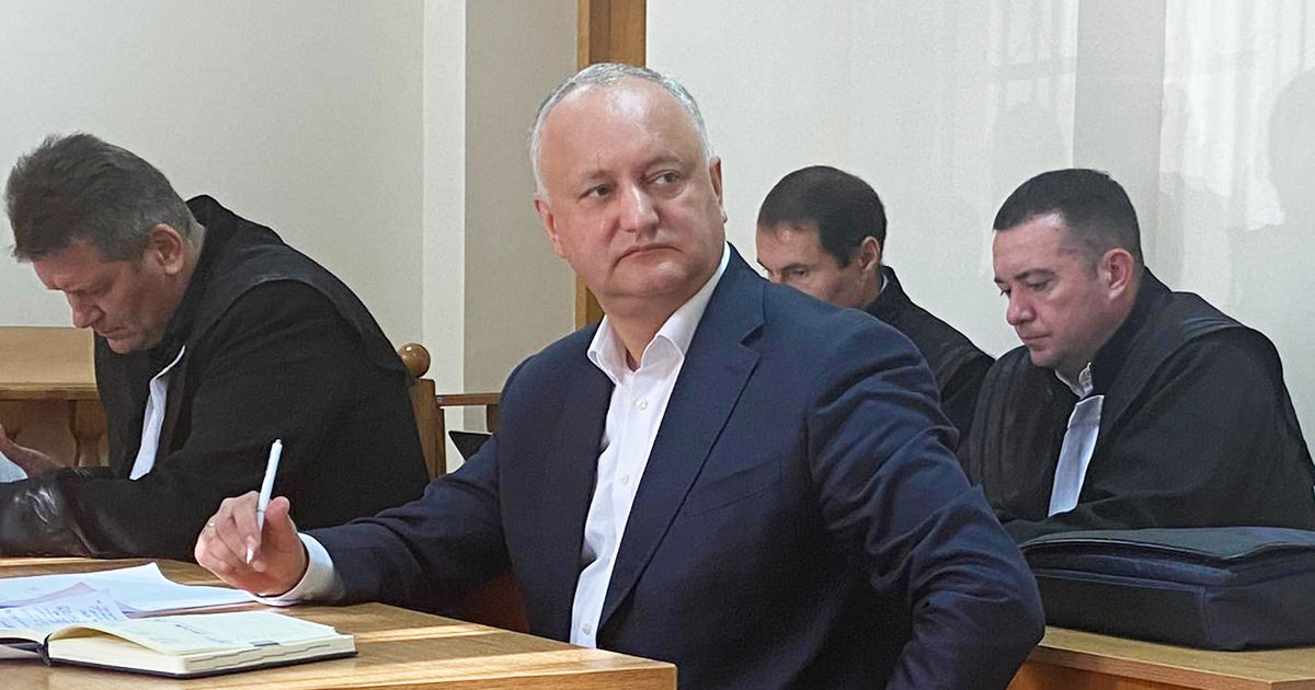 Слушание по делу Додона снова отменили: не явились адвокаты.