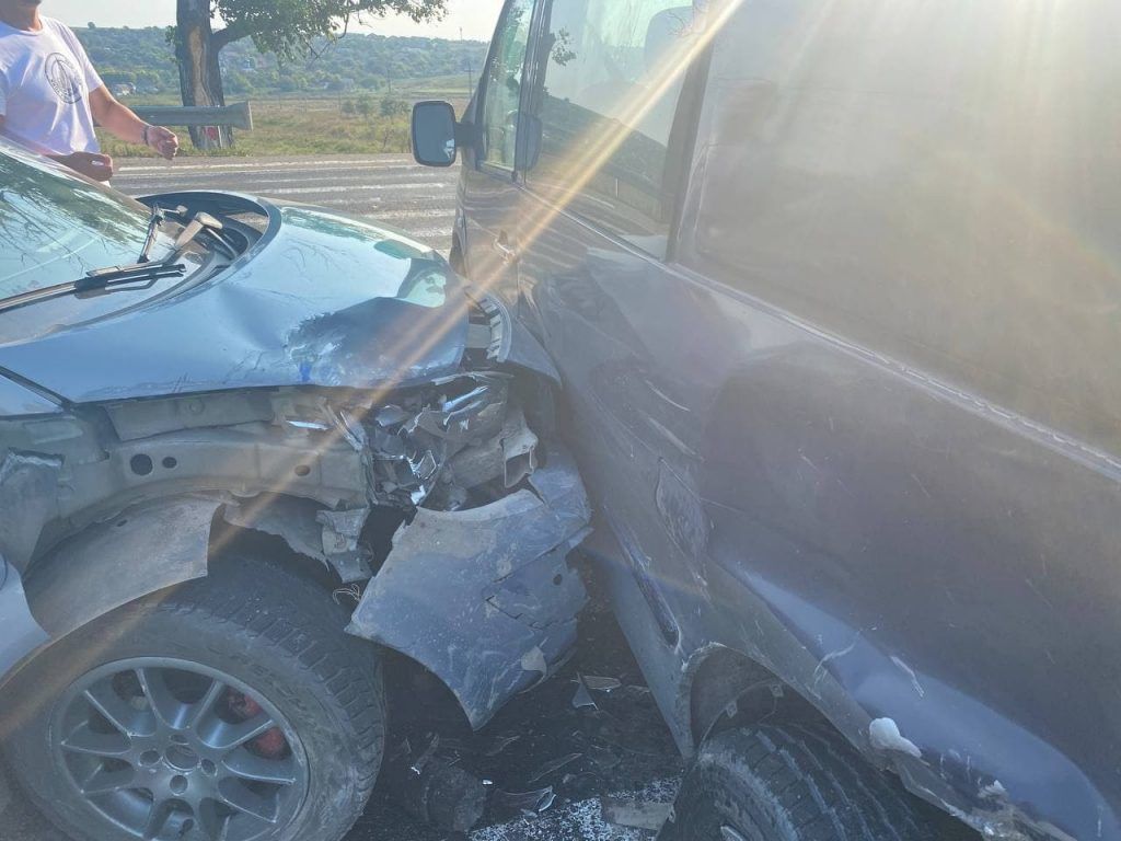 В Криулянах произошло ДТП с участием трех автомобилей.