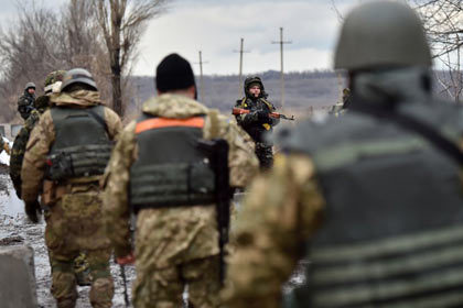 Боевые действия на территории Донбасса ведутся с апреля прошлого года.