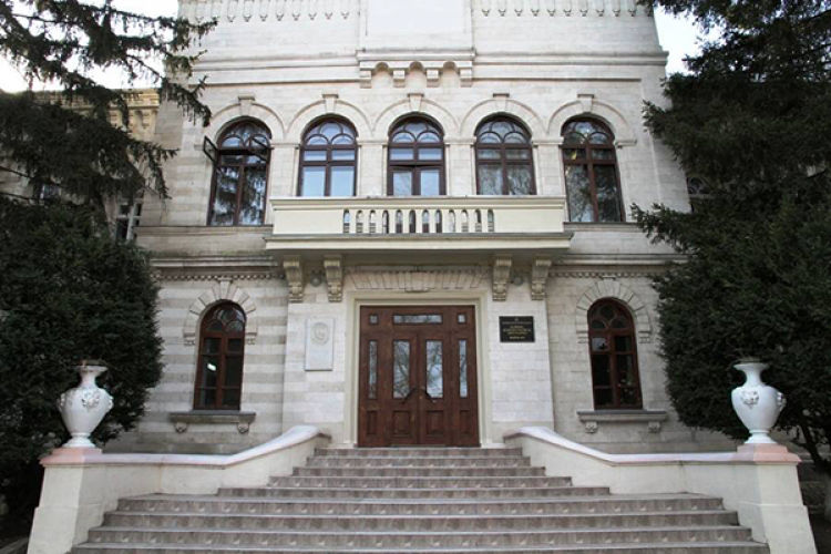 Академия музыки может выйти на протест из-за сокращения бюджета на 2021 год.