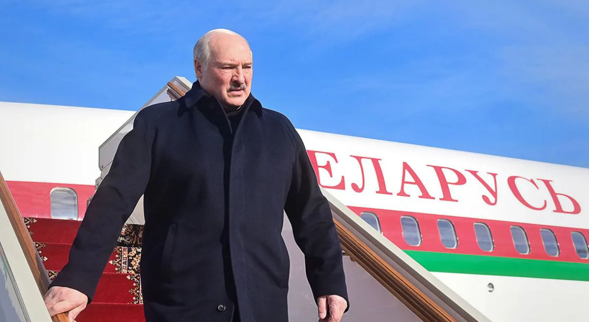 Лукашенко вылетел в Россию через пять дней после встречи с Путиным в Минске.