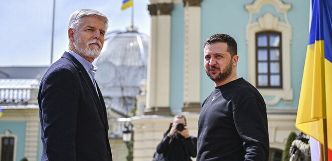 Зеленский прибыл в Прагу.