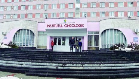 Laboratorul Institutului Oncologic, suprasolicitat: 11 mii de persoane, diagnosticate cu cancer