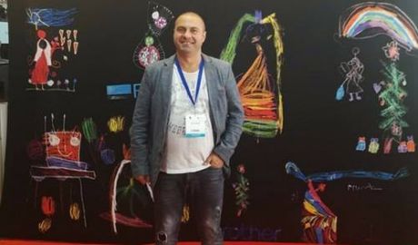 Un jurnalist vestit din România a murit, lovit în plin de o maşină. 