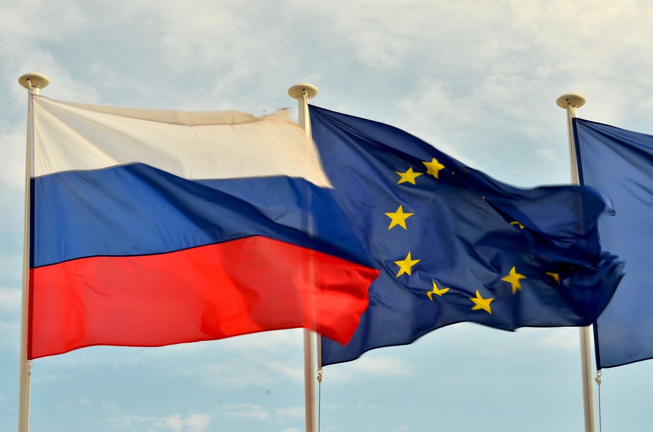 Немецкие СМИ считают, что Европа не в состоянии в одиночку противостоять США, поэтому объединение с Россией.